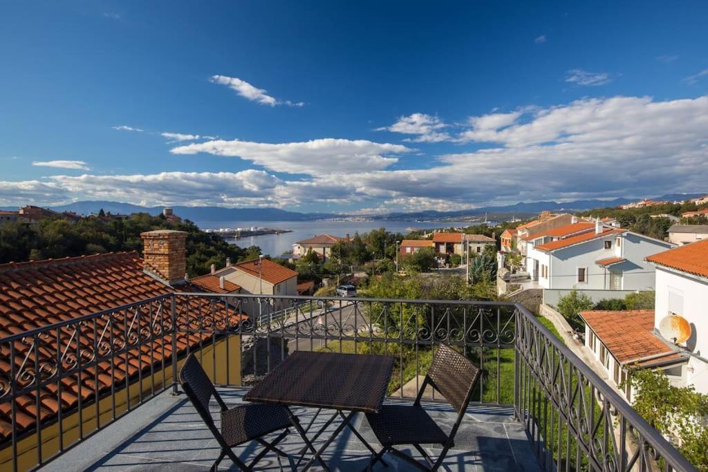 Villa Ajda - Green Room Omišalj Extérieur photo