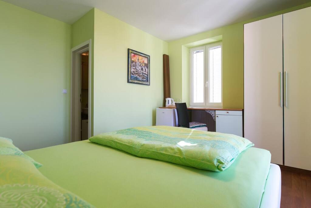 Villa Ajda - Green Room Omišalj Extérieur photo